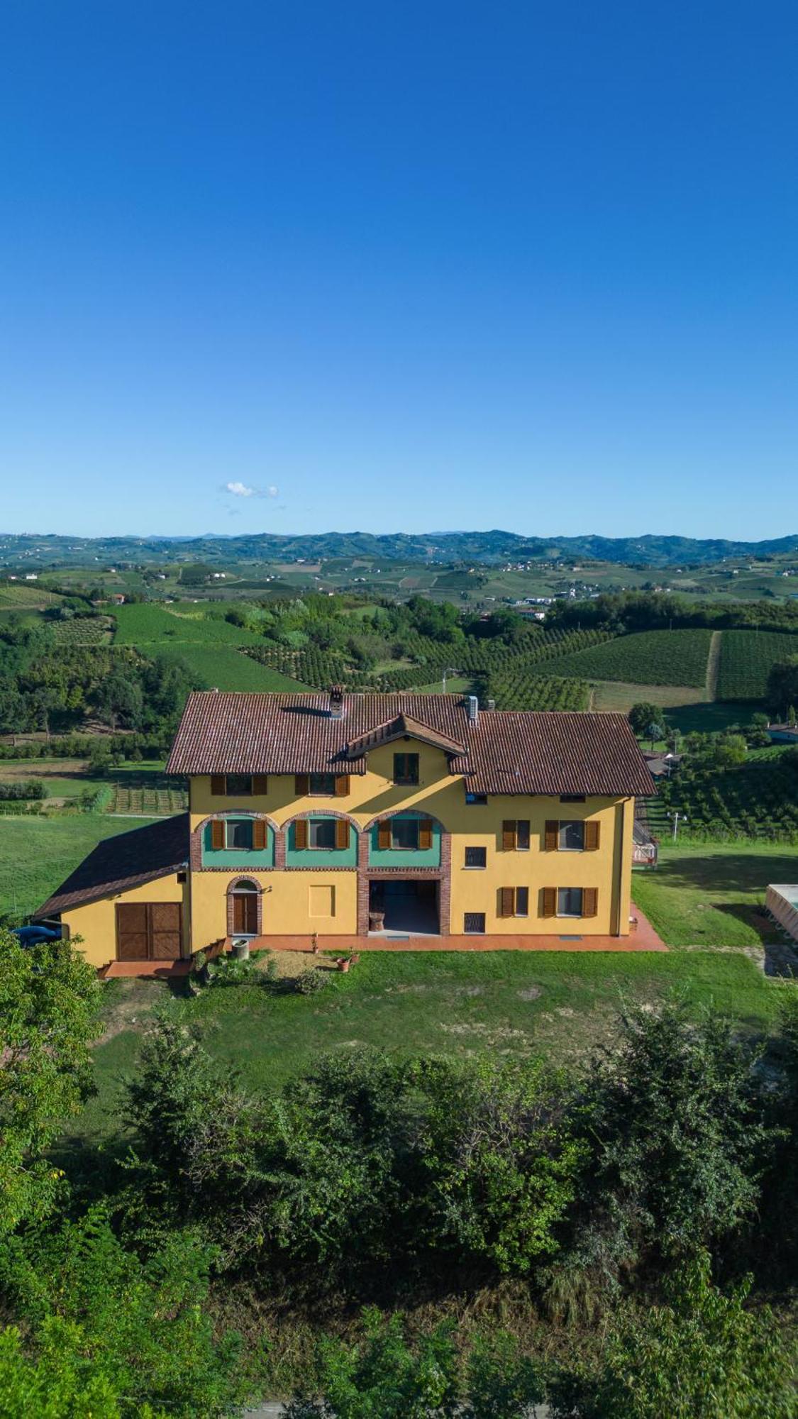 Castelnuovo  Agriturismo Cascina Reggio מראה חיצוני תמונה