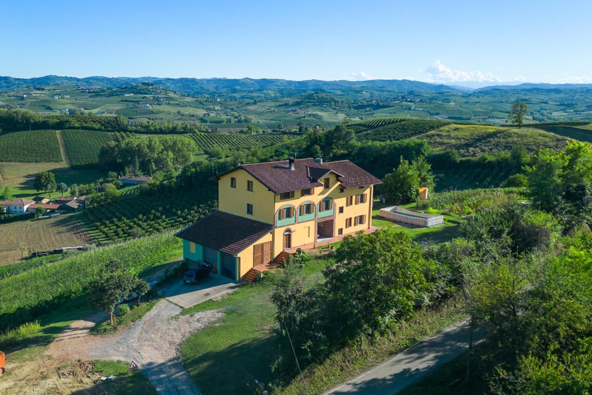 Castelnuovo  Agriturismo Cascina Reggio מראה חיצוני תמונה