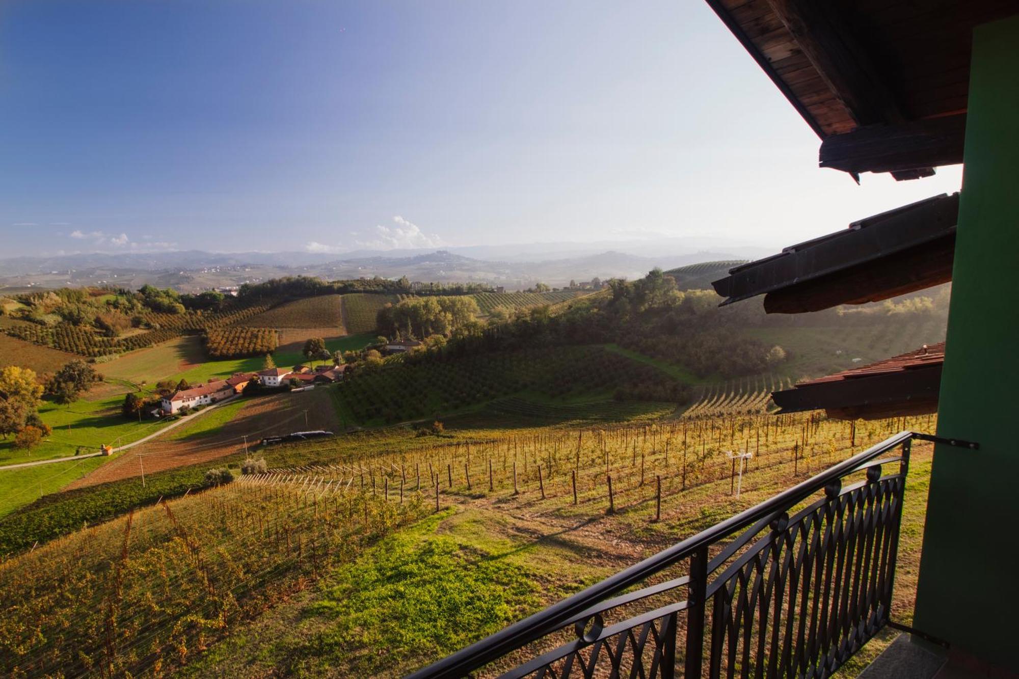 Castelnuovo  Agriturismo Cascina Reggio מראה חיצוני תמונה
