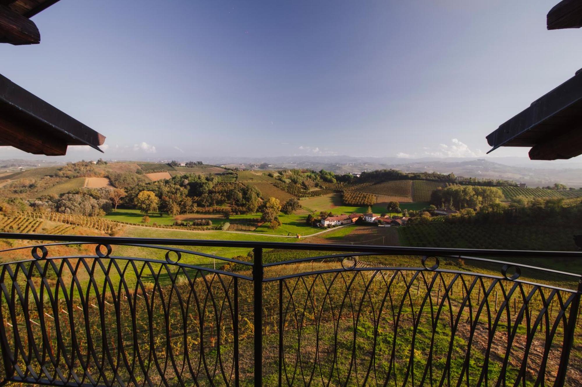Castelnuovo  Agriturismo Cascina Reggio מראה חיצוני תמונה