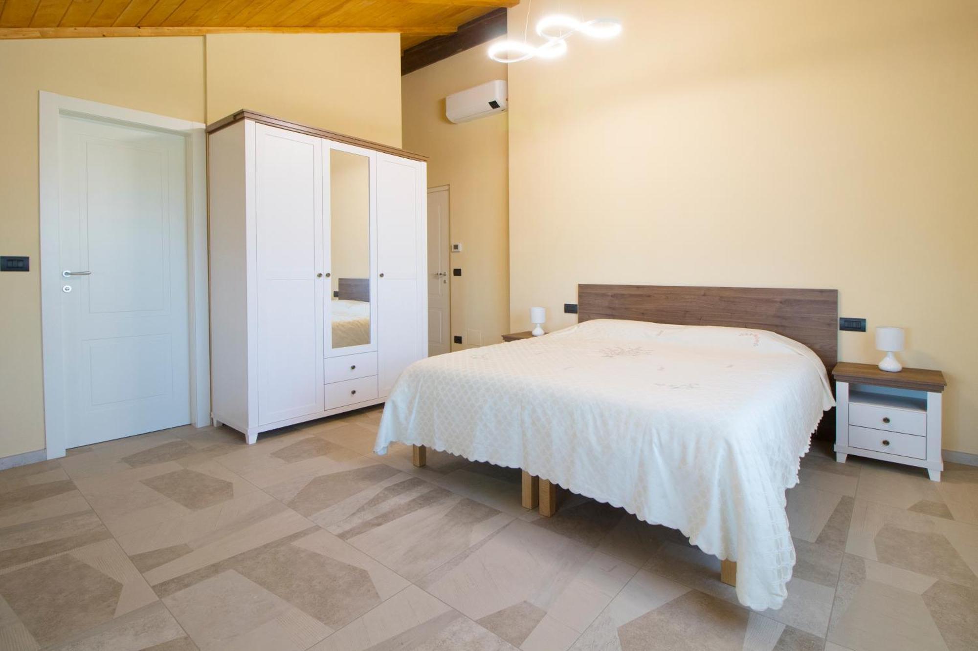Castelnuovo  Agriturismo Cascina Reggio מראה חיצוני תמונה